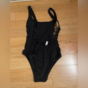 Solid and striped one piece🖤